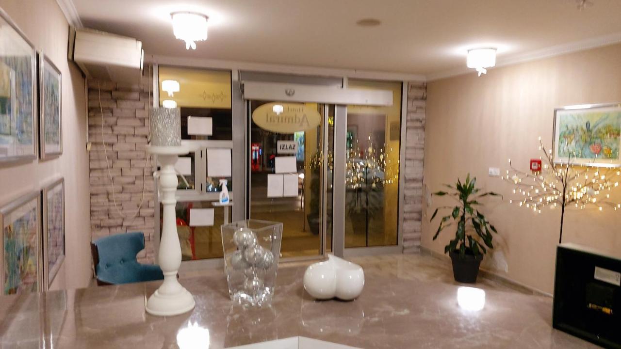 Hotel Admiral Vinkovci Esterno foto