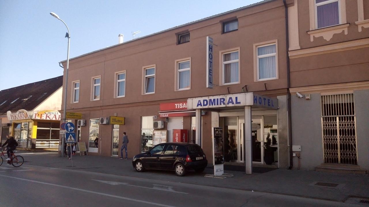 Hotel Admiral Vinkovci Esterno foto