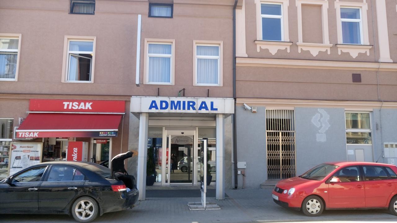 Hotel Admiral Vinkovci Esterno foto