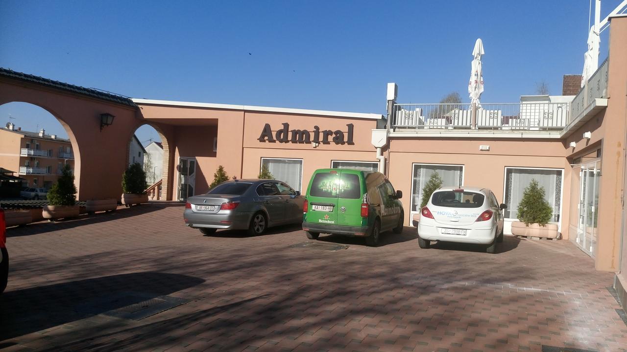 Hotel Admiral Vinkovci Esterno foto