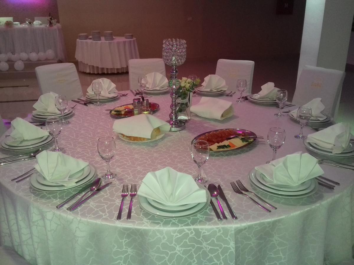 Hotel Admiral Vinkovci Esterno foto